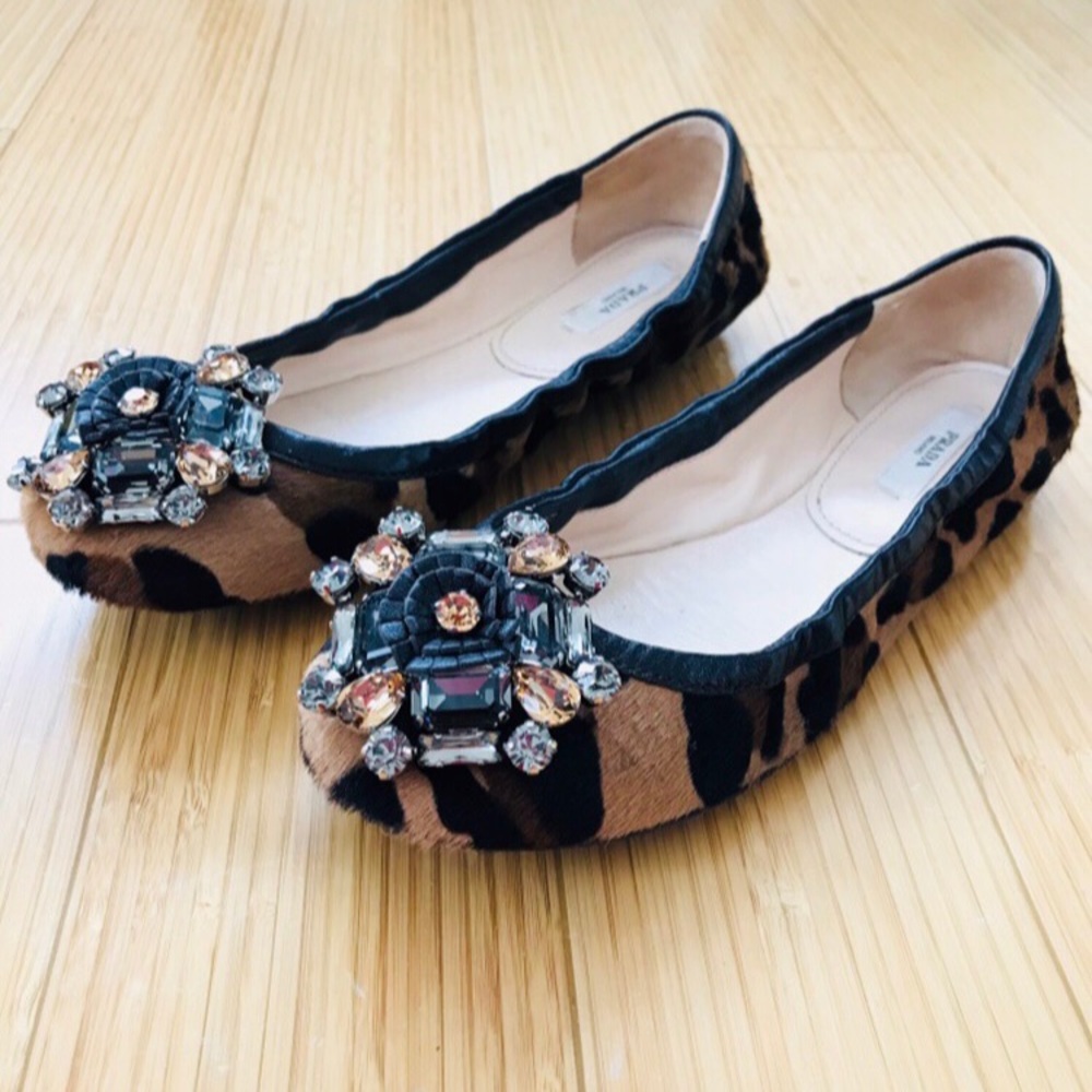 NIB NWOT PRADA JEWELED BALLET FLATS SIZE 7 (37)